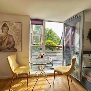 Studio Private Twickenham
